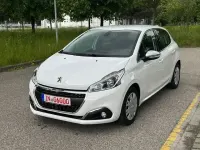 Gebraucht Peugeot 208 Allure 110 PS (80 kW) 2017 Weiß Kleinwagen