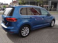 gebraucht VW Touran 1.4 TSI DSG Highline Pano LED Kamera AHK