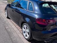 Gebraucht Audi A3 Sportback 150 PS (110 kW) 2014 Schwarz Kleinwagen