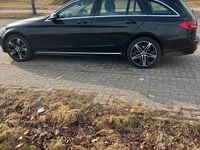 Gebraucht Mercedes E300 194 PS (142 kW) 2020 Schwarz Kombi