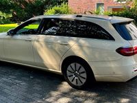 Usata Mercedes E200 150 CV (110 kW) 2017 Beige Station wagon