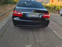 Gebraucht Mercedes E200 Avantgarde 184 PS (135 kW) 2012 Schwarz Limousine
