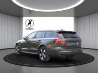 Używany Volvo V60 Pro 197 KM (144 kW) 2021 Szary Kombi
