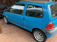 Second-hand Renault Twingo 75 CP (55 kW) 2003 Hatchback