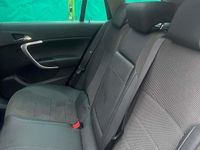 Usado Opel Insignia 160 HP (117 kW) 2011 Preto Carrinha