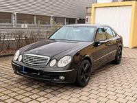 Gebraucht Mercedes E320 Avantgarde 224 PS (164 kW) 2005 Schwarz Limousine