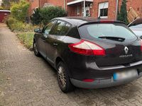 Gebraucht Renault Mégane 100 PS (73 kW) 2012 Braun Limousine