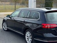 Gebraucht VW Passat Highline 150 PS (110 kW) 2016 Schwarz Kombi