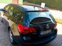 Second-hand Opel Astra 100 CP (73 kW) 2012 Negru Break