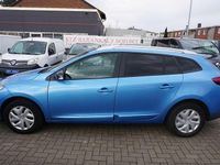 Gebraucht Renault Mégane III LIMITED 110 PS (80 kW) 2015 Blau Limousine