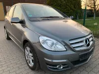 Gebraucht Mercedes B200 136 PS (100 kW) 2010 Andere farben Van / Kleinbus