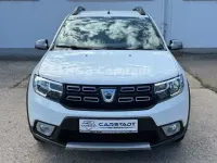Gebraucht Dacia Sandero Celebration 90 PS (66 kW) 2017 Weiß Limousine