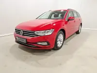 Gebraucht VW Passat Business 122 PS (89 kW) 2023 Tornadorot Kombi