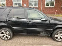 Gebraucht Mercedes ML320 218 PS (160 kW) 2002 Schwarz SUV