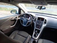 Usata Opel Astra 95 CV (69 kW) 2012 Bianco Station wagon