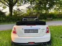 Gebraucht Mini Cooper Cabriolet 120 PS (88 kW) 2010 Weiß Cabrio