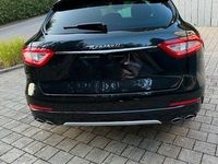 Gebraucht Maserati Levante 275 PS (202 kW) 2018 Schwarz SUV