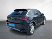 Gebraucht VW T-Roc Life 150 PS (110 kW) 2022 Deep black perleffekt SUV