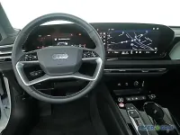Gebraucht Audi A5 Sport 204 PS (150 kW) 2025 Gletscherweiß Limousine