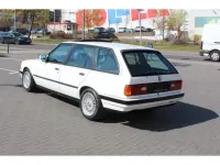 Brugt BMW 325 170 HK (125 kW) 1989 Hvid Stationcar