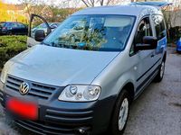 Używany VW Caddy 105 KM (77 kW) 2006 Srebrny Minivan