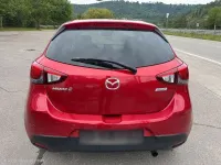 Gebraucht Mazda 2 Exclusive-Line 90 PS (66 kW) 2016 Rot Kleinwagen