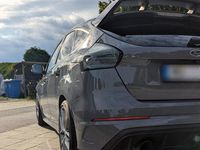 Gebraucht Ford Focus RS 349 PS (256 kW) 2017 Grau Limousine