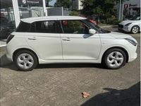 Gebraucht Suzuki Swift Comfort 83 PS (61 kW) 2026 Weiß (pure white pearl metallic) Kleinwagen