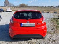 Gebraucht Ford Fiesta SYNC Edition 80 PS (58 kW) 2013 Rot Kleinwagen