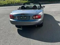 Gebraucht Mazda MX5 115 PS (84 kW) 2002 Grau Cabrio