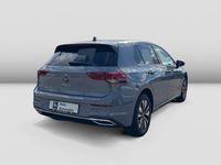 Gebraucht VW Golf VIII Move 131 PS (96 kW) 2024 Mondsteingrau Limousine