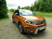 Gebraucht Suzuki Vitara Comfort 120 PS (88 kW) 2016 Orange schwarz SUV