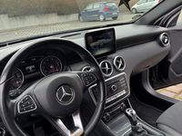 Gebraucht Mercedes A180 Style 122 PS (89 kW) 2017 Schwarz Limousine