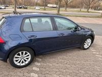 Second-hand VW Golf VII 110 CP (80 kW) 2015 Albastru Hatchback