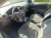 Gebraucht Opel Astra Elegance 125 PS (91 kW) 2004 Silber Kombi