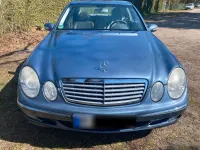 Gebraucht Mercedes E200 163 PS (119 kW) 2003 Blau Limousine