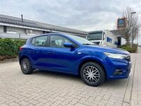 Gebraucht Dacia Sandero Expression 91 PS (66 kW) 2024 Blau SUV