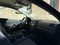 Gebraucht VW Golf V 104 PS (76 kW) 2004 Schwarz Kleinwagen