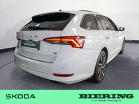 Gebraucht Skoda Octavia Clever 204 PS (150 kW) 2022 Weiß Kombi