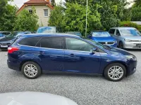Gebraucht Ford Focus Titanium 125 PS (91 kW) 2013 Blau Limousine