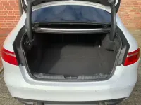 Gebraucht Jaguar XF R-Sport 300 PS (220 kW) 2017 Weiß Limousine