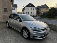 Gebraucht VW Golf VII Highline 125 PS (91 kW) 2017 Grau Limousine