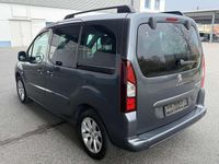 Gebraucht Peugeot Partner Allure 99 PS (72 kW) 2017 Lack grau sharkg Van / Kleinbus