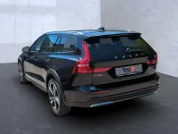 Gebraucht Volvo V60 CC 145 PS (106 kW) 2023 Kombi