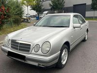 Gebraucht Mercedes E200 Elegance 136 PS (100 kW) 1997 Limousine