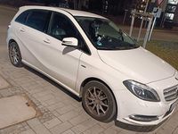 Gebraucht Mercedes 200 204 PS (150 kW) 2012 Weiß Limousine