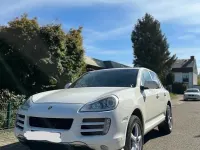 Używany Porsche Cayenne 241 KM (177 kW) 2010 Biały SUV