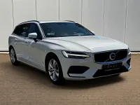 Gebraucht Volvo V60 Momentum 150 PS (110 kW) 2019 Weiß Kombi