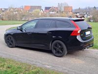 Gebraucht Volvo V60 Business Edition 136 PS (100 kW) 2015 Schwarz Kombi
