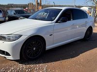 Gebraucht BMW 330 Sport Line 245 PS (180 kW) 2010 Weiß Limousine